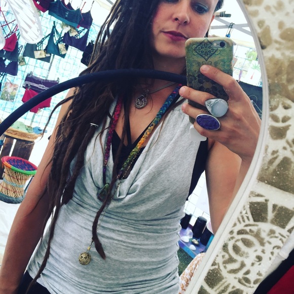 Meet your Posher, Emily - Picture 7 of 7